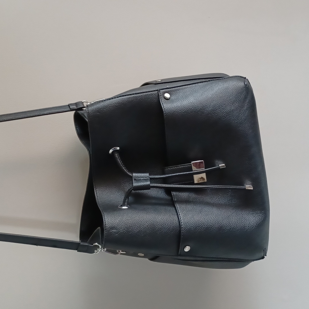 Bucket bag